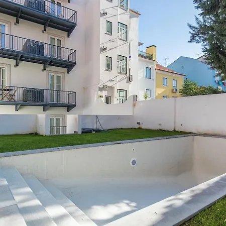 Lapa Garden With Swimming Pool Apartment Lissabon