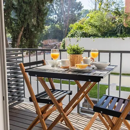 Lapa Garden With Swimming Pool Lisbona